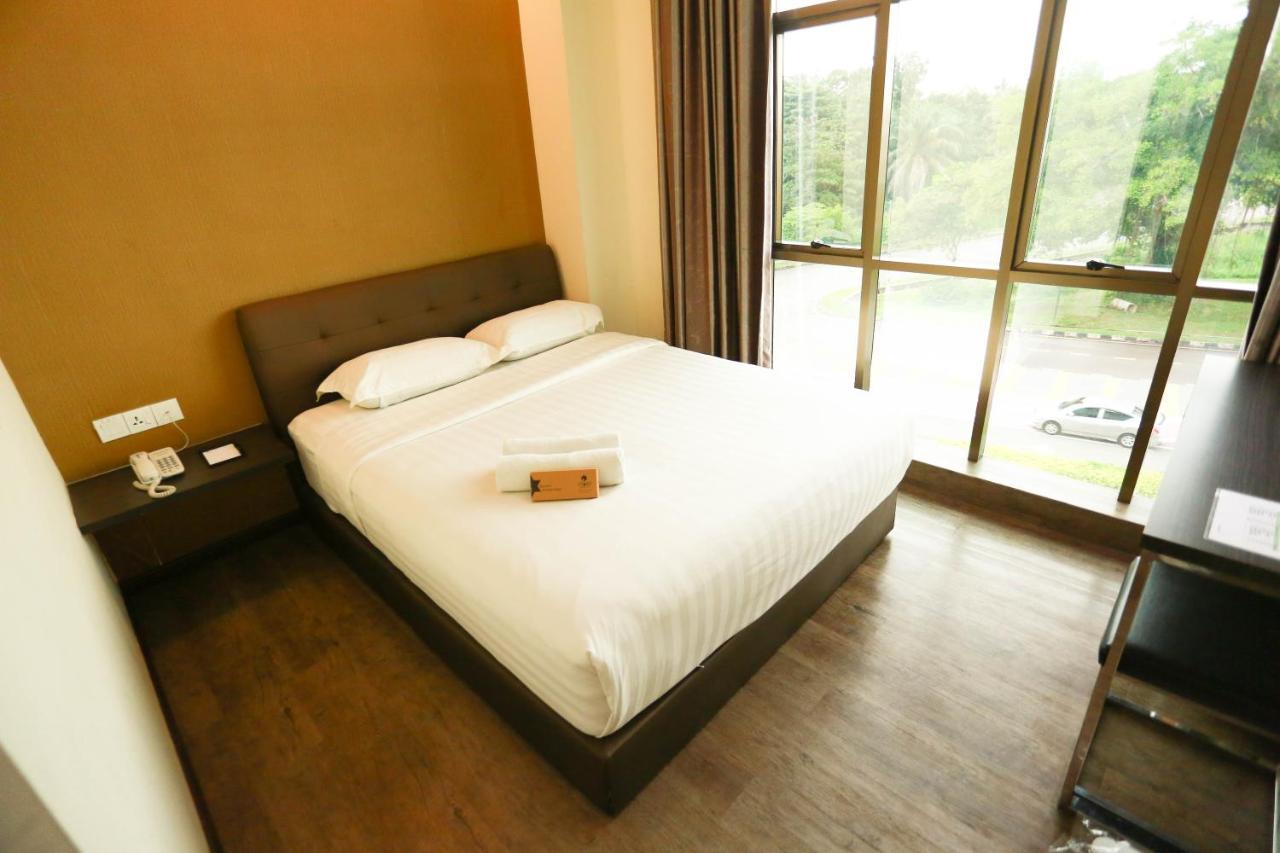 Starz hotel Kluang Exterior foto